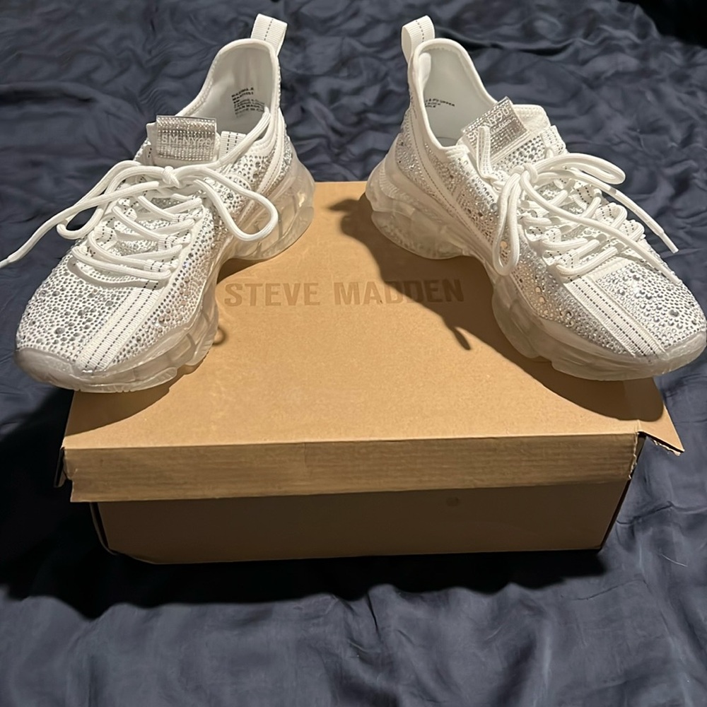 Steve Madden Sneakers
